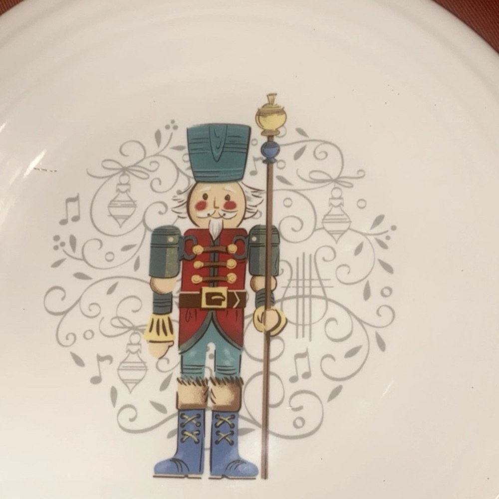 Fiesta 2024 Plate Nutcracker The Guardian Plate 9 in.